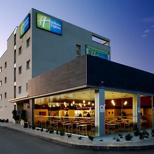 Express Airport By Ihg Отель